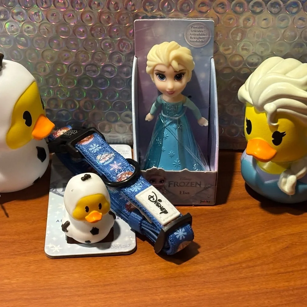 Disney Frozen 6 PCS Bundle Dog Collar Ducks Dolls